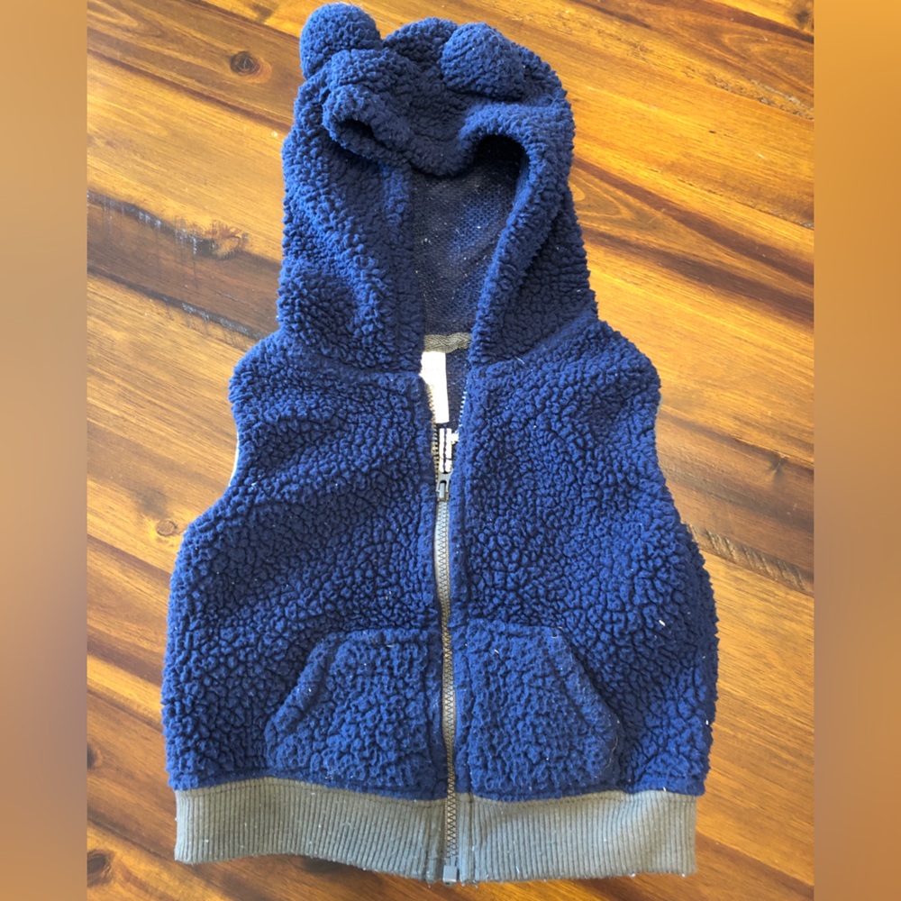 🎀4/$20 Carter’s 12 month Blue Sherpa Vest with Hood and ears